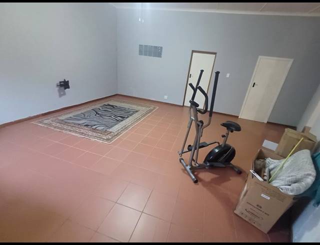 2 BEDROOM PROPERTY TO RENT IN VANES ESTATE